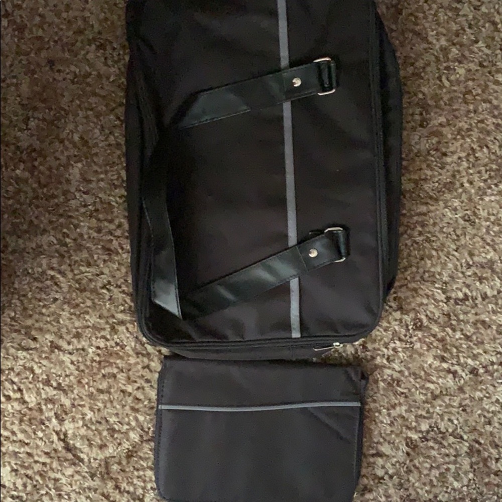 Laptop bag.